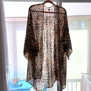Aerie Women's Leopard Print Semi Sheer Chiffon kimono or beach cover up OS